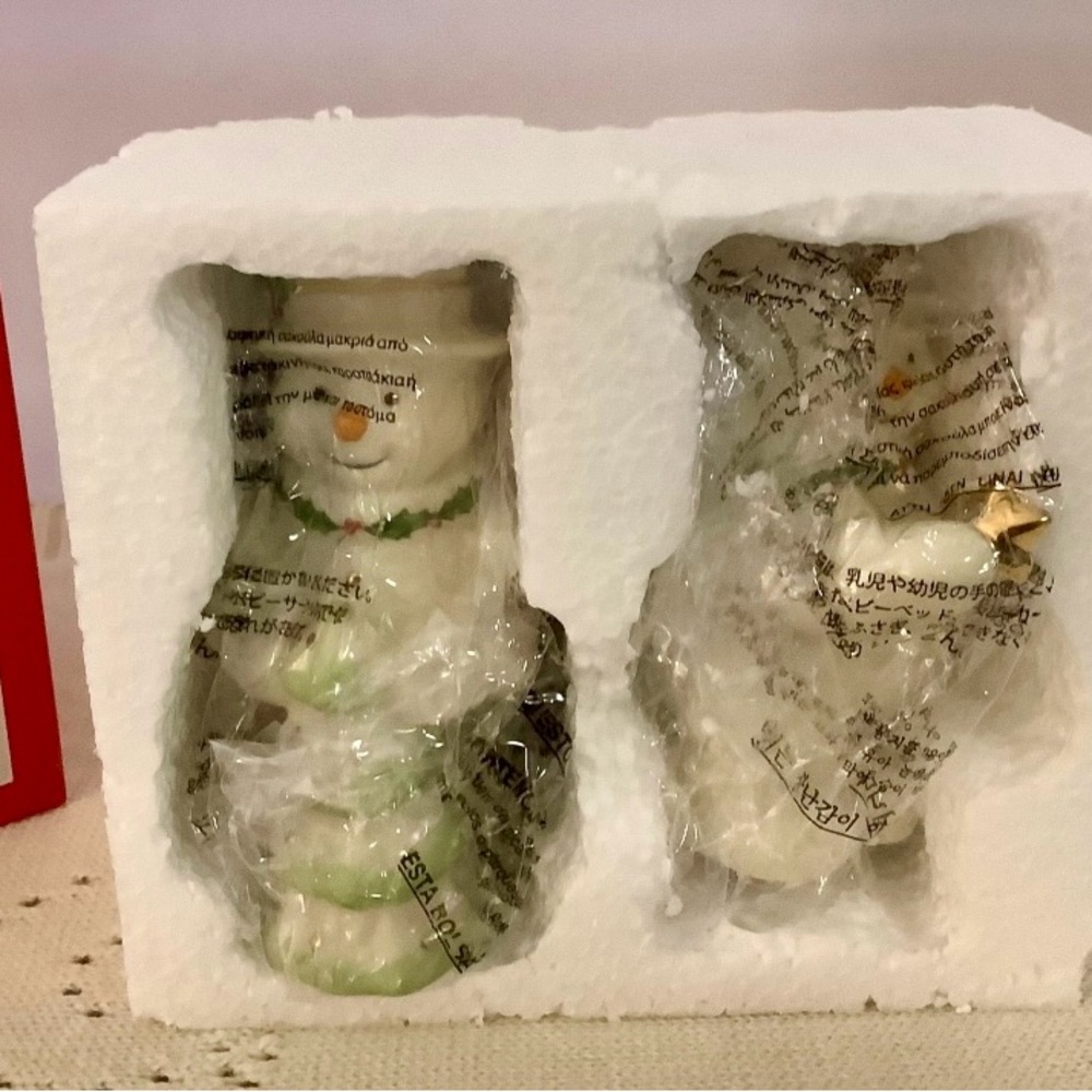 NEW Lenox Happy Holly Days Decorate The Tree Salt & Pepper Set - Picture 4 of 10